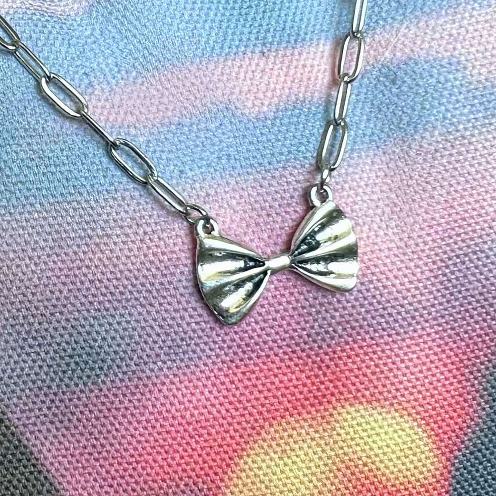 Bowtie Necklace
